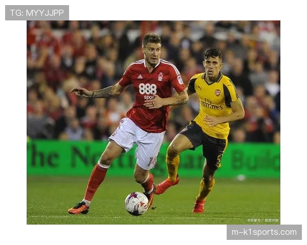 英超保级关键战：埃弗顿1-1诺丁汉森林，两队仍处降级区边缘